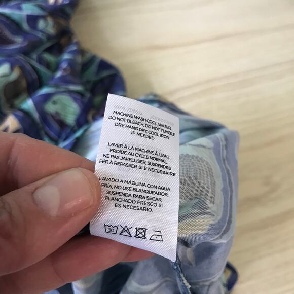 Trunks Surf Swim Co Shirt Mens Small Blue Button Beach Fish Waikiki‎ NWT $78 - Picture 10 of 10